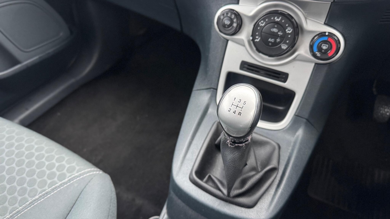 Used Ford Fiesta 2011 for sale - 78047217: Photo 16