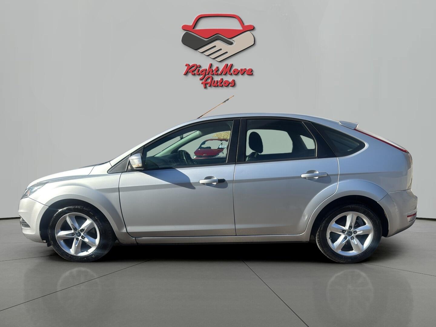 Used Ford Focus 2009 for sale - 76377937: Photo 4