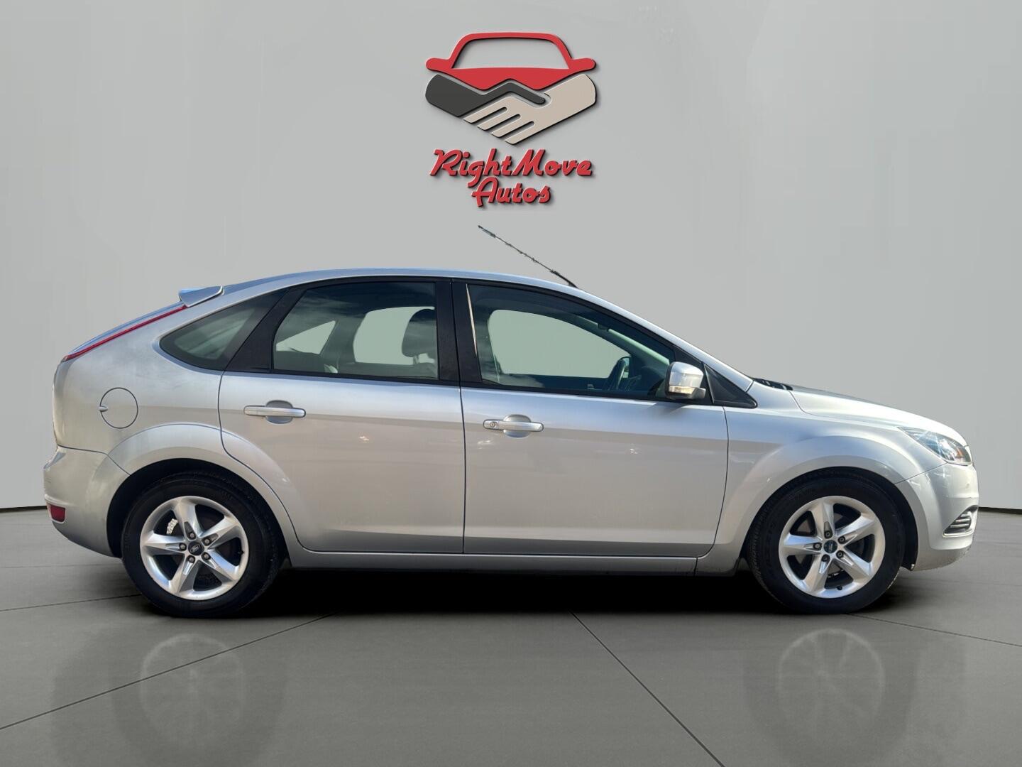 Used Ford Focus 2009 for sale - 76377937: Photo 5