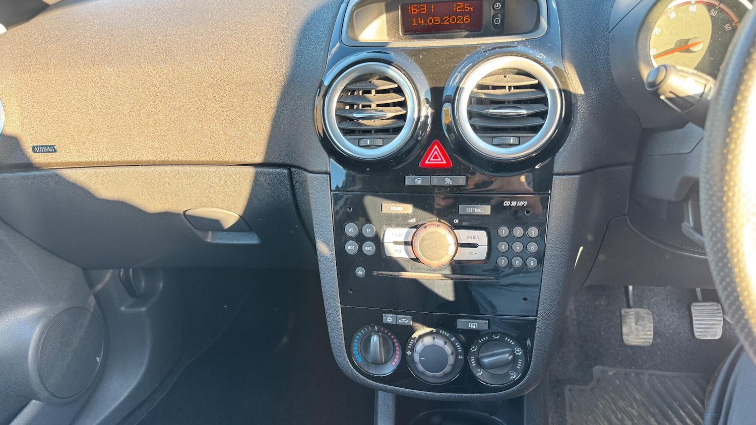 Used Vauxhall Corsa 2014 for sale - 77898666: Photo 15