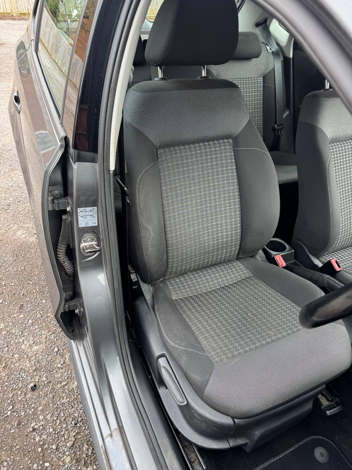 Used Volkswagen Polo 2016 for sale - 77908968: Photo 8