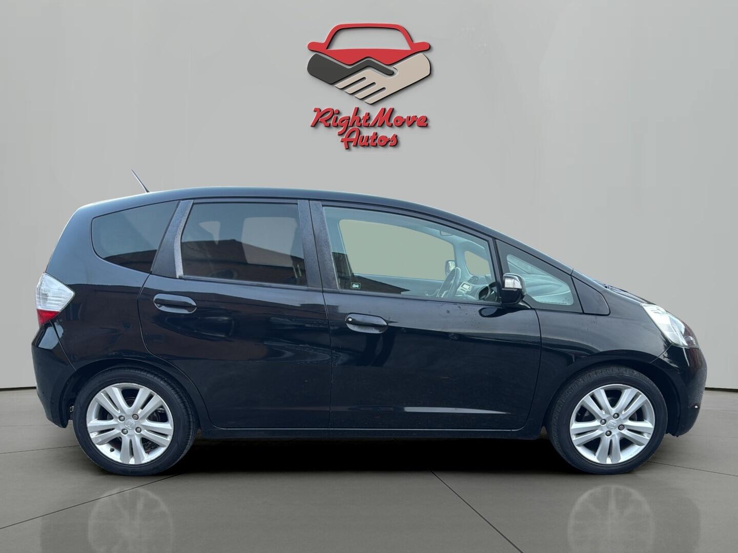 Used Honda Jazz 2010 for sale - 76714253: Photo 2