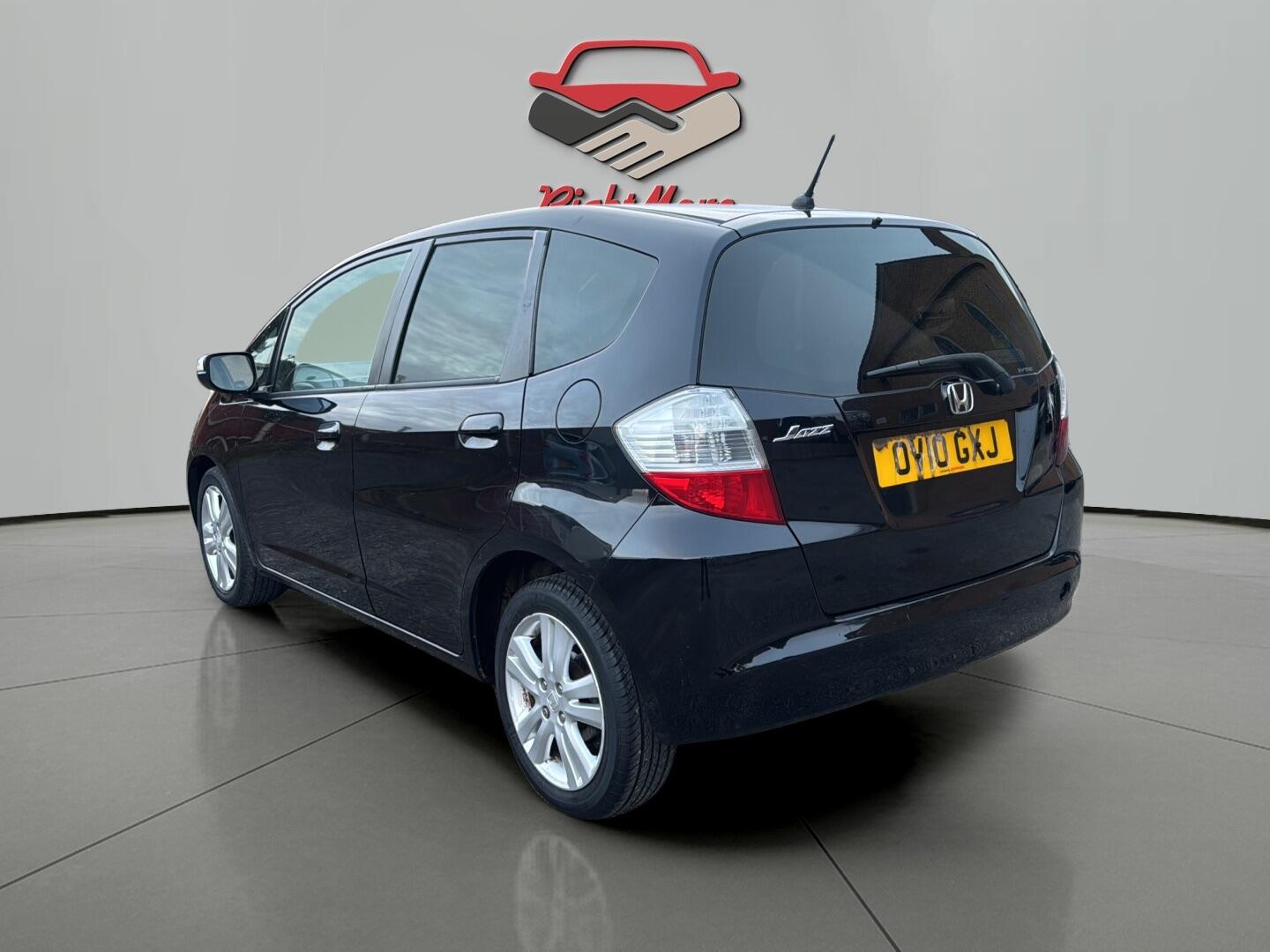 Used Honda Jazz 2010 for sale - 76714253: Photo 4