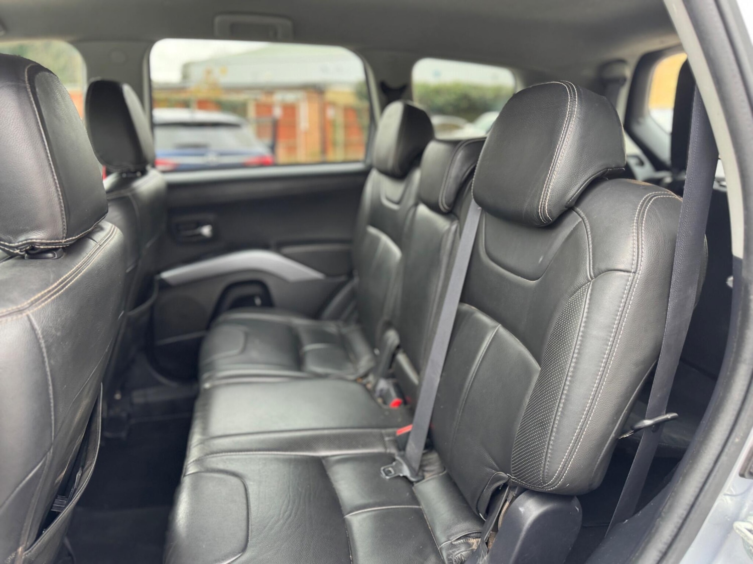 Used Mitsubishi Outlander 2011 for sale - 77908521: Photo 21