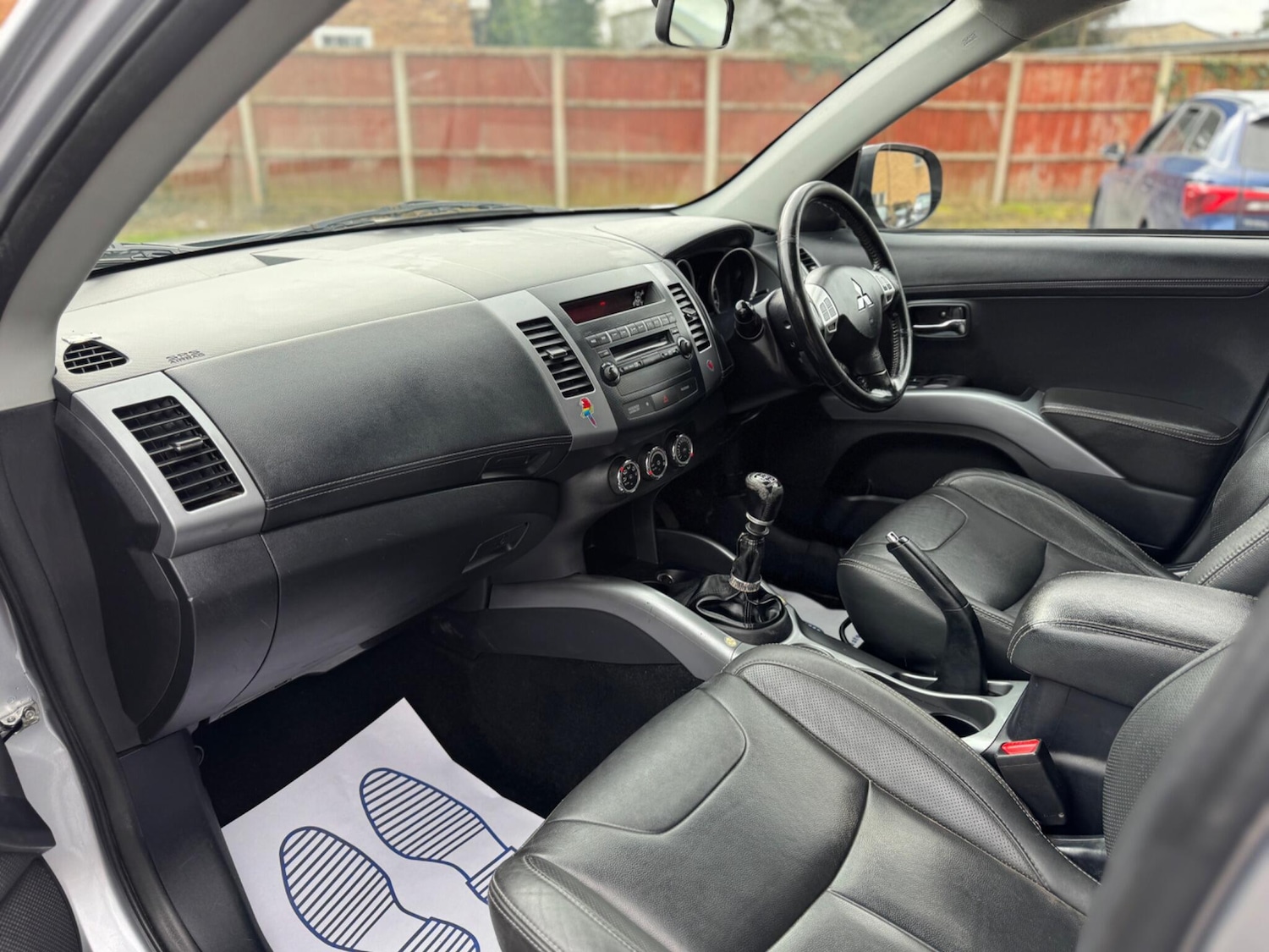 Used Mitsubishi Outlander 2011 for sale - 77908521: Photo 23