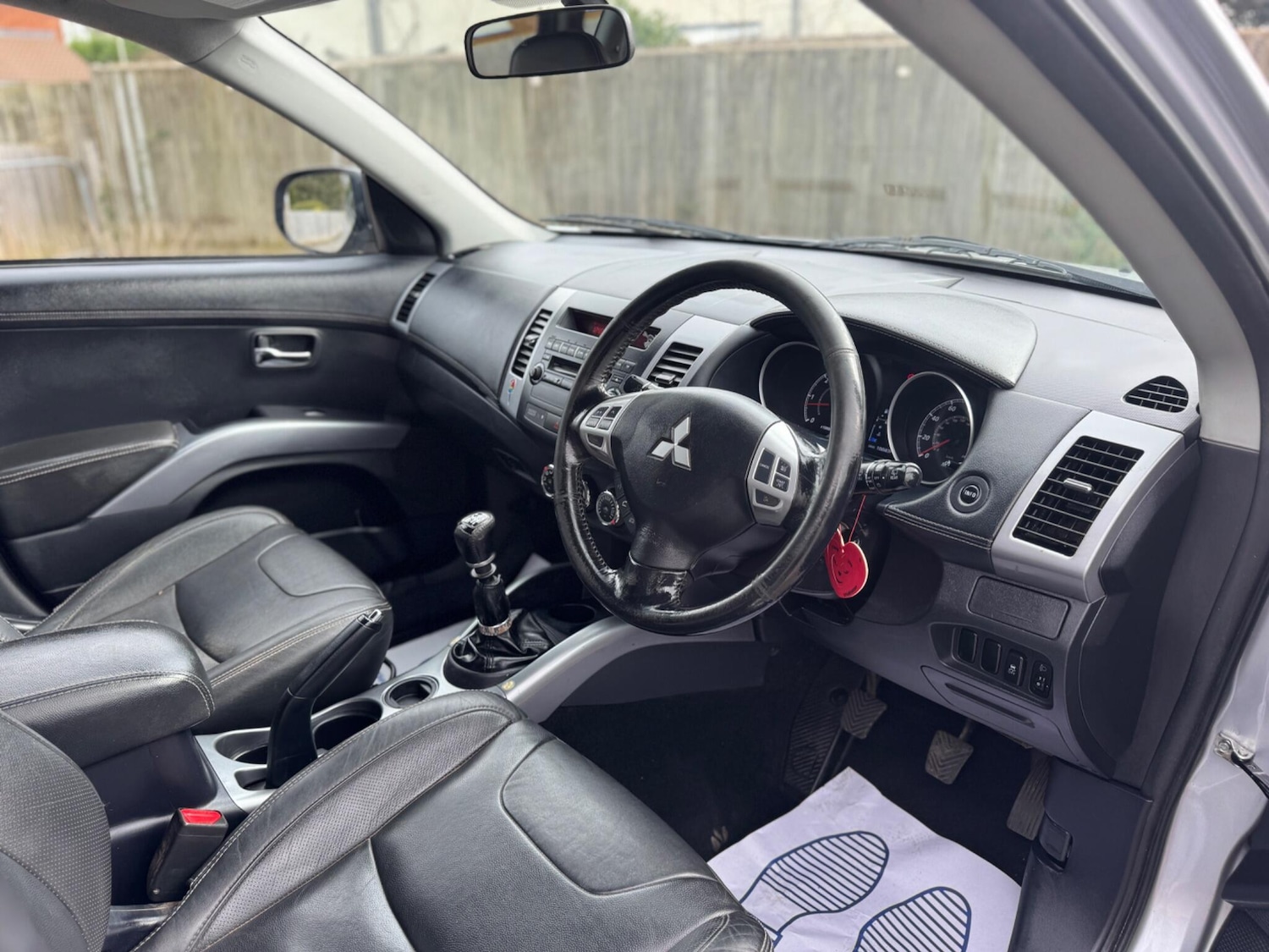 Used Mitsubishi Outlander 2011 for sale - 77908521: Photo 8