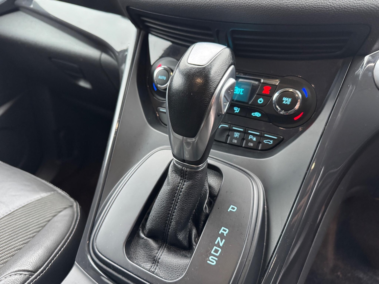 Used Ford Kuga 2014 for sale - 76772157: Photo 14