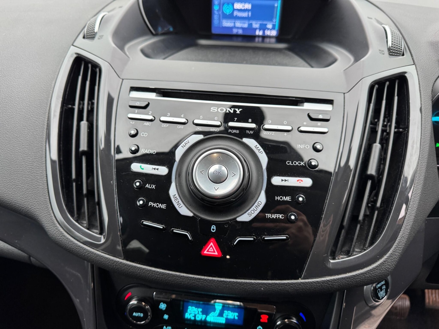 Used Ford Kuga 2014 for sale - 76772157: Photo 15