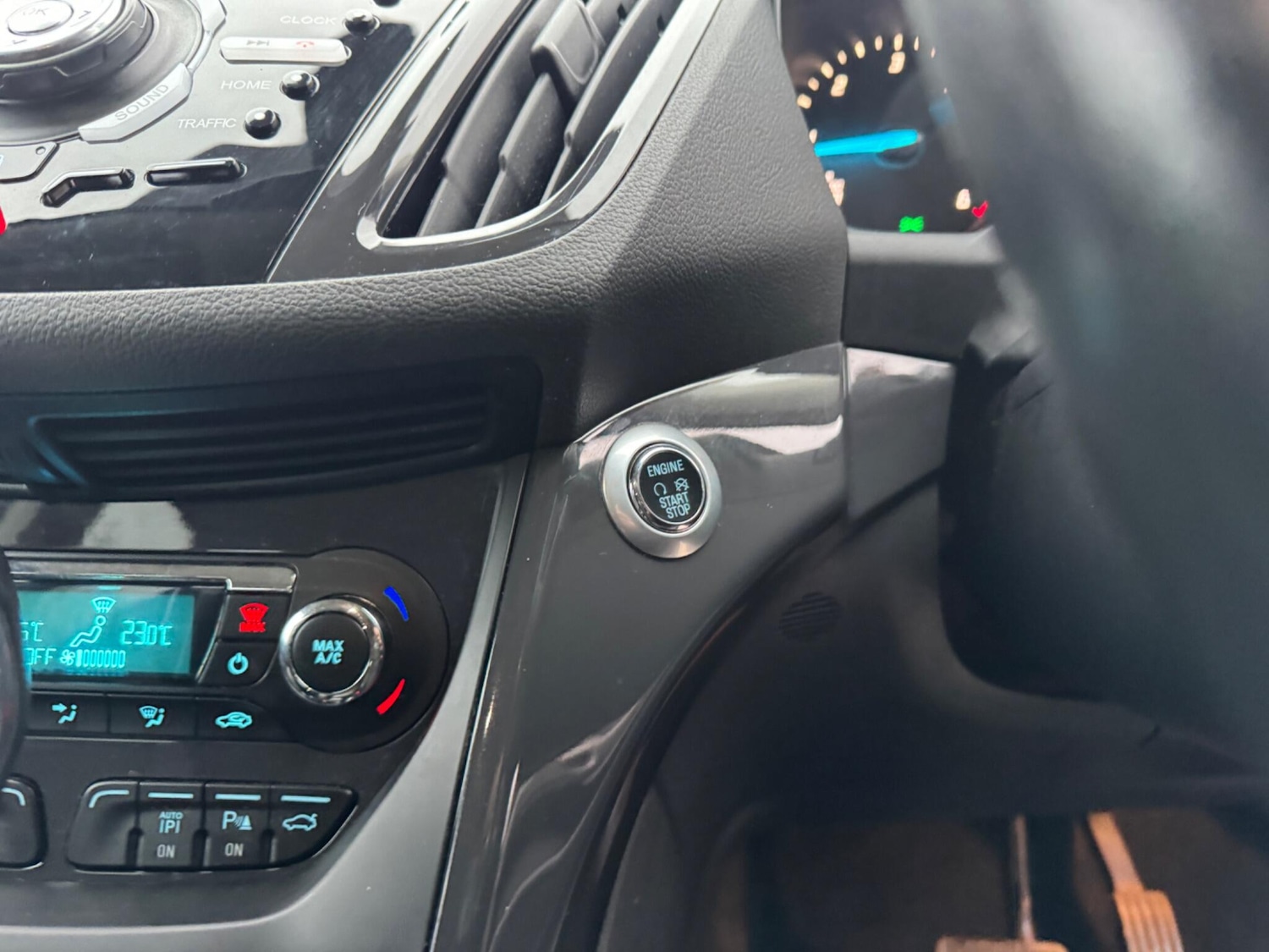 Used Ford Kuga 2014 for sale - 76772157: Photo 18