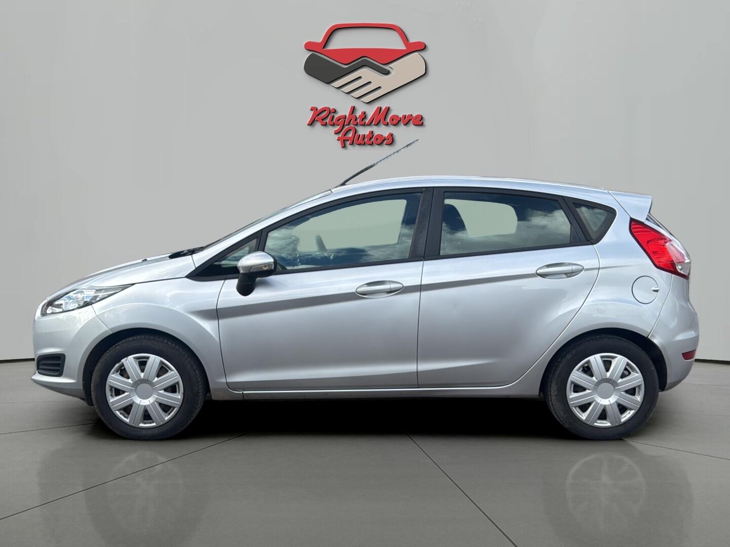 Used Ford Fiesta 2013 for sale - 78019886: Photo 2