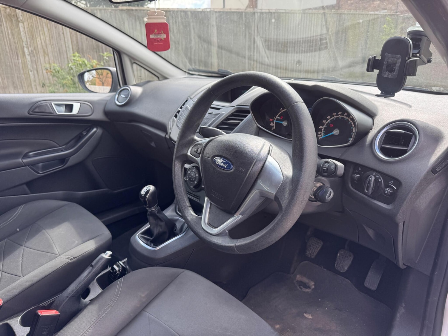 Used Ford Fiesta 2013 for sale - 78019886: Photo 9