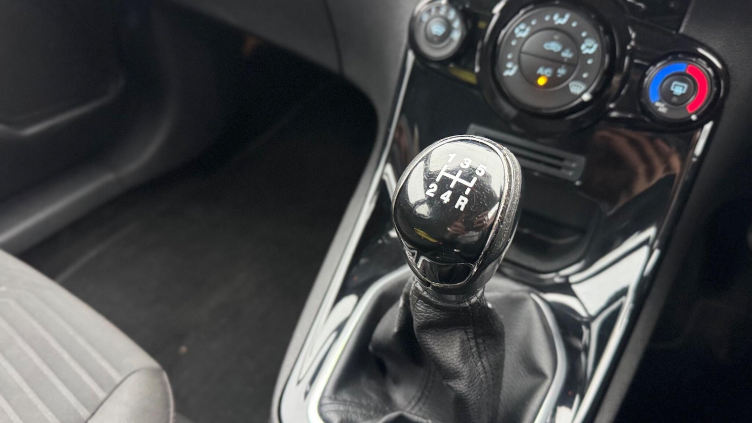 Used Ford Fiesta 2013 for sale - 77454755: Photo 18