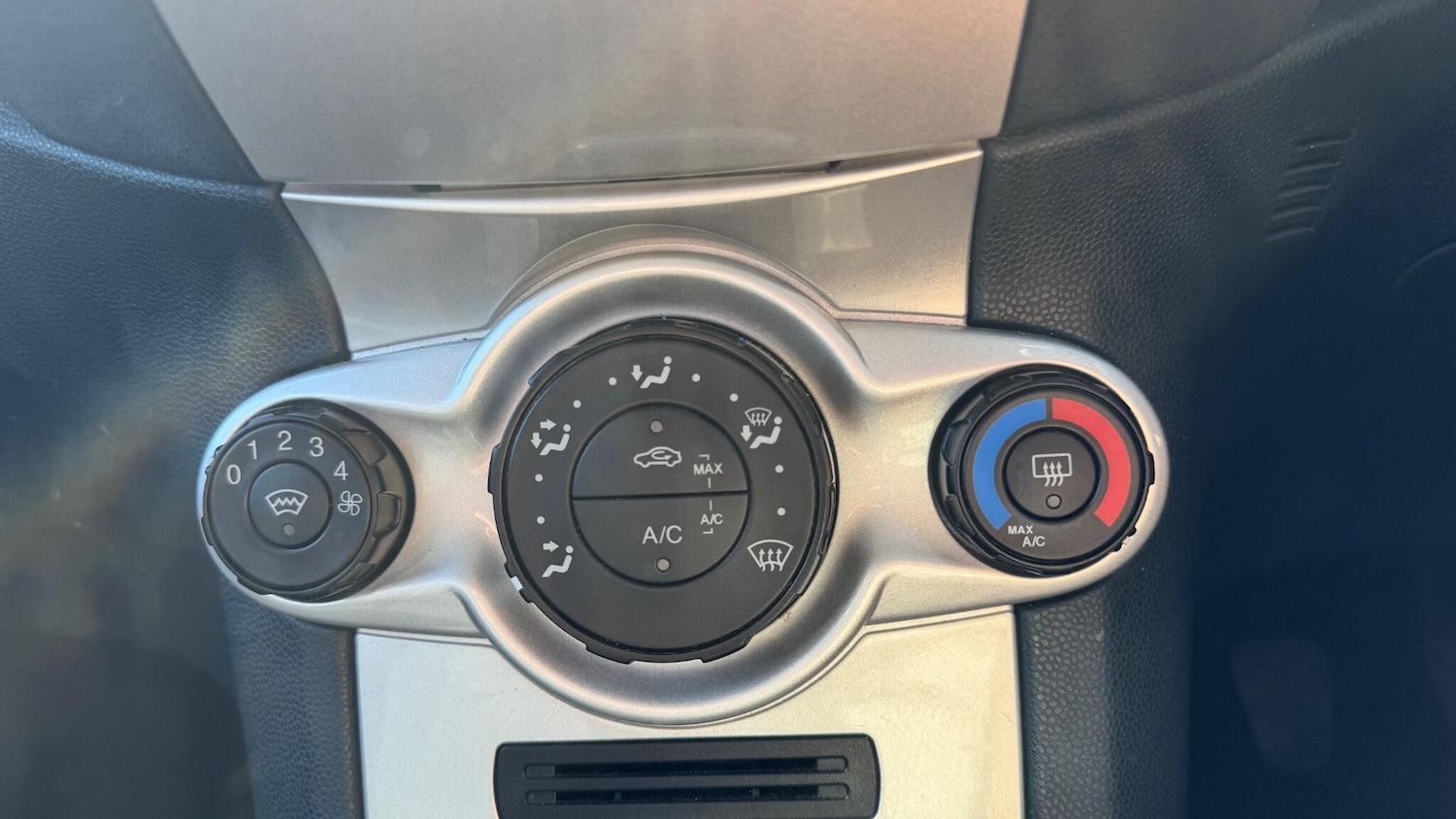 Used Ford Fiesta 2012 for sale - 78157566: Photo 15