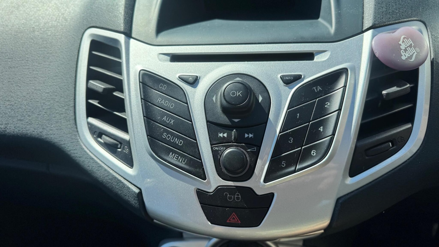 Used Ford Fiesta 2012 for sale - 78157566: Photo 16