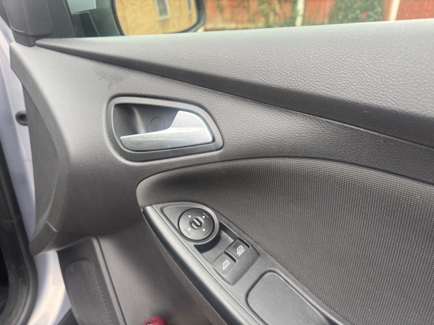 Used Ford Focus 2011 for sale - 76727529: Photo 12