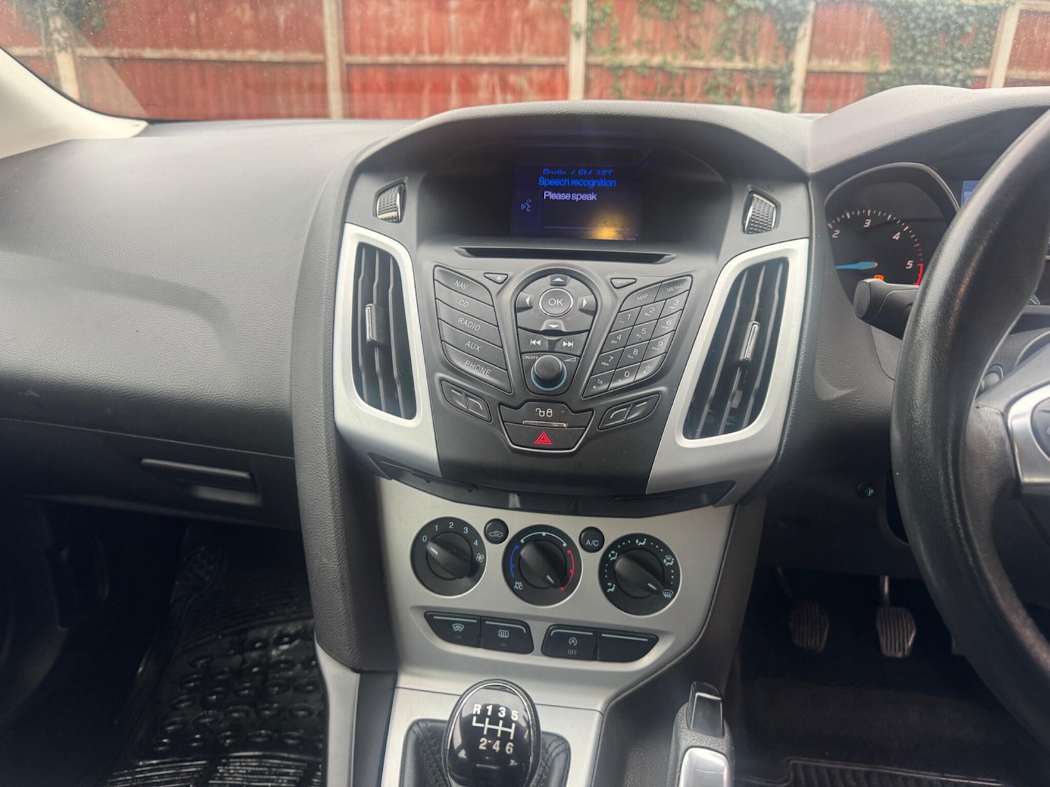 Used Ford Focus 2011 for sale - 76727529: Photo 15