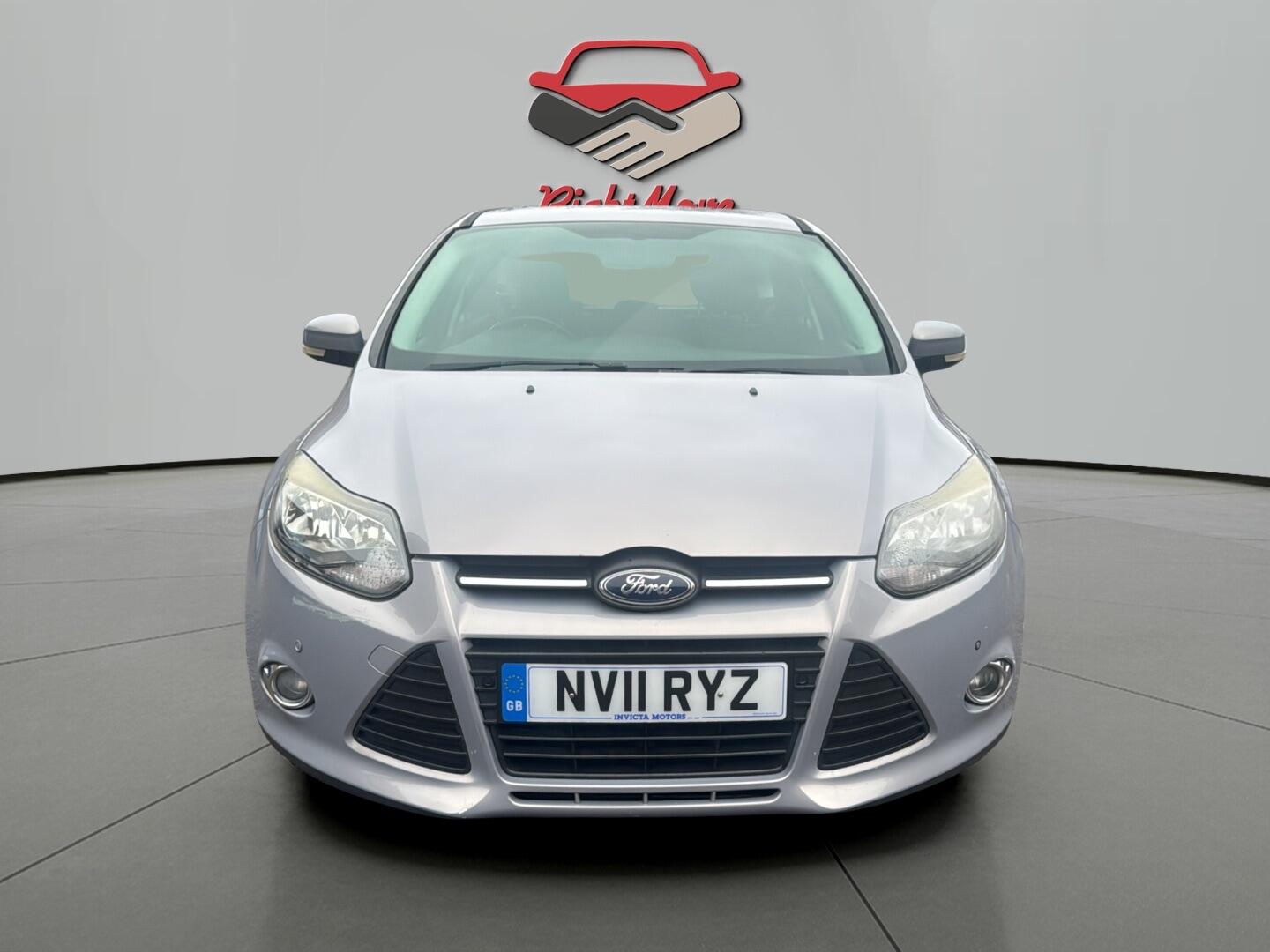 Used Ford Focus 2011 for sale - 76727529: Photo 8