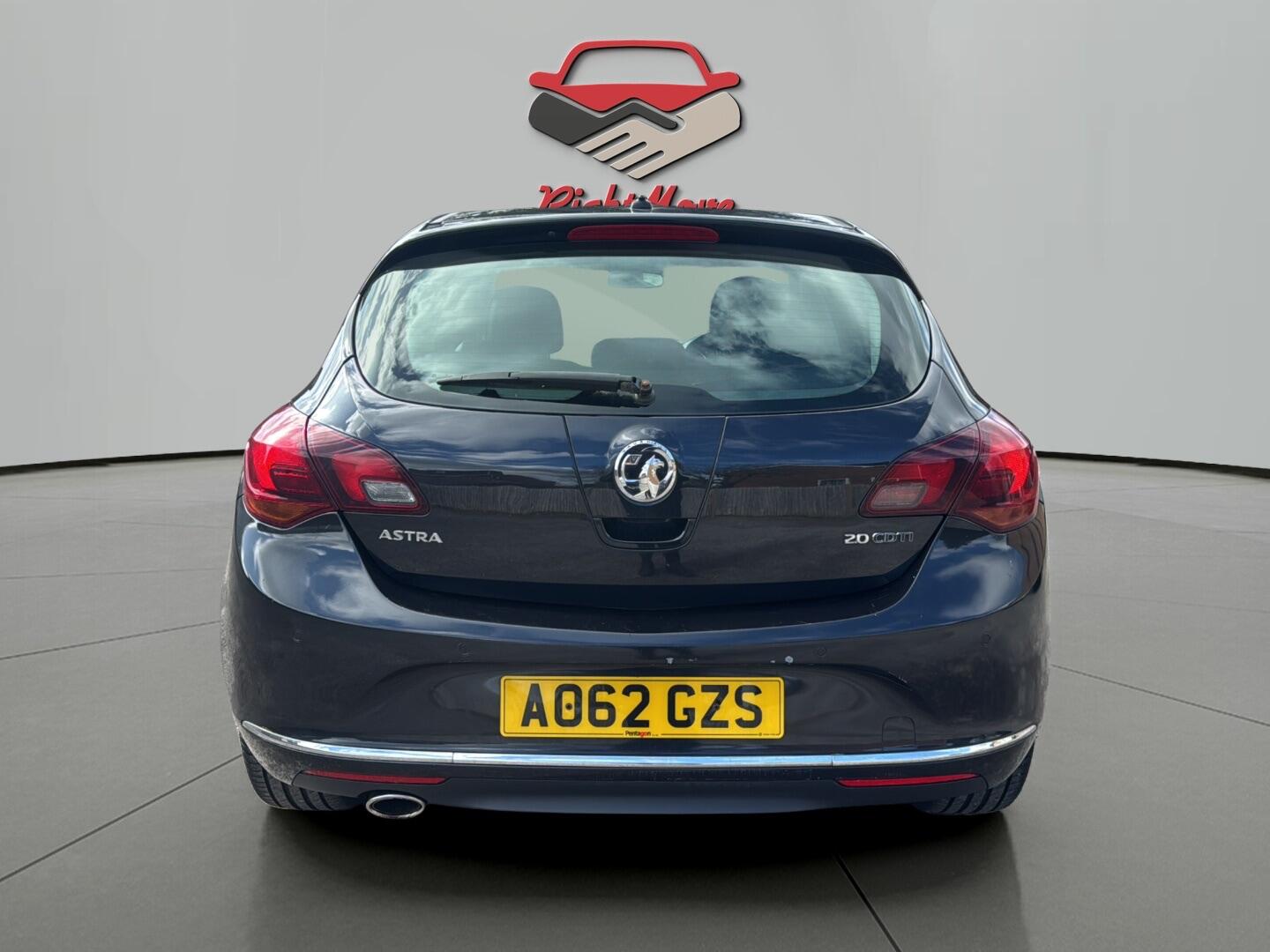 Used Vauxhall Astra 2012 for sale - 77838749: Photo 4