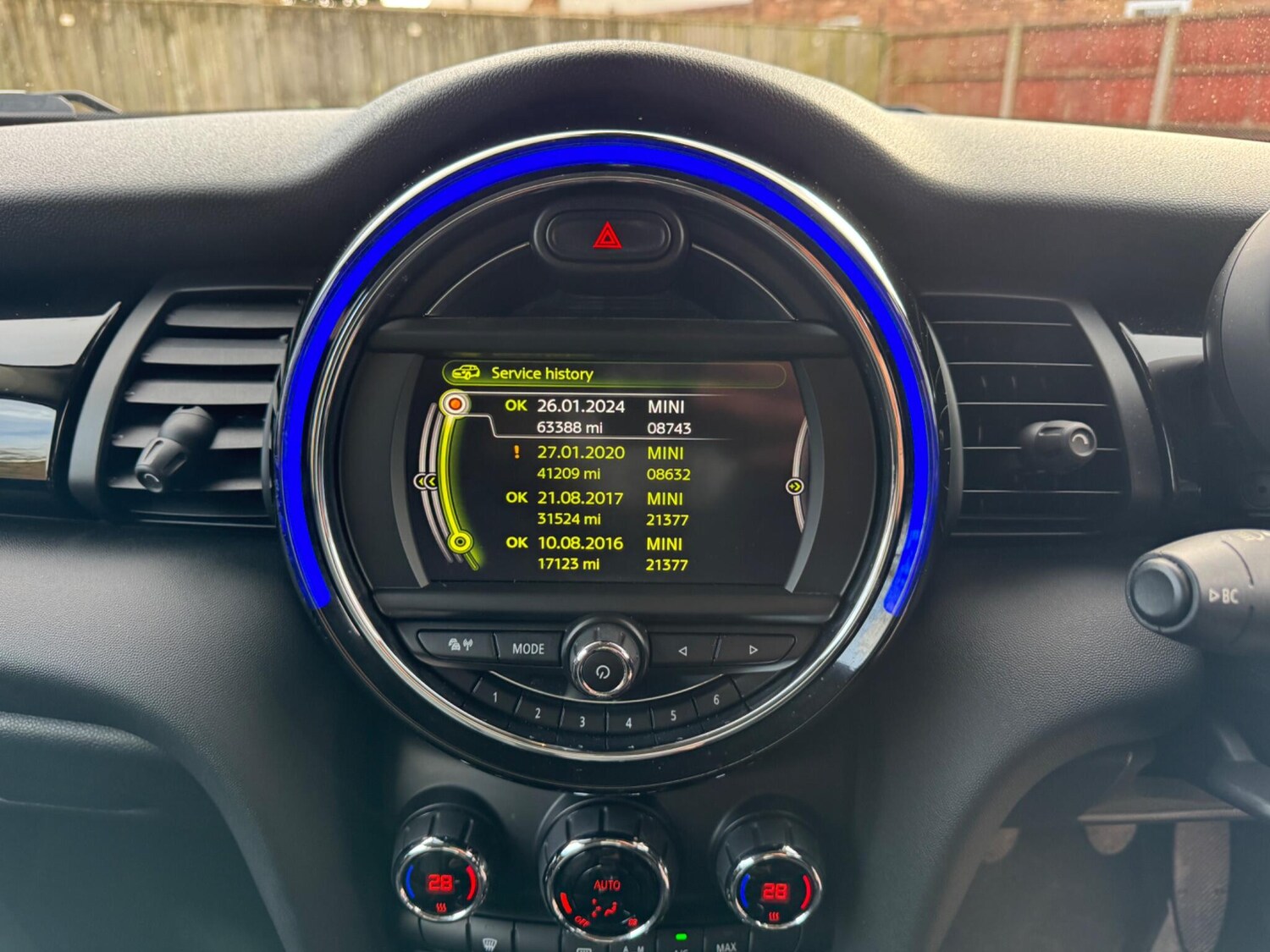 Used MINI Hatch 2014 for sale - 77386848: Photo 21