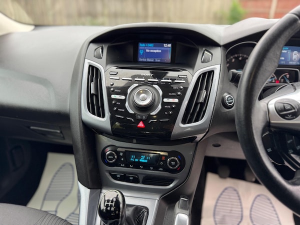 Used Ford Focus 2011 for sale - 76269603: Photo 11