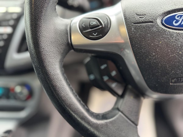 Used Ford Focus 2011 for sale - 76269603: Photo 15