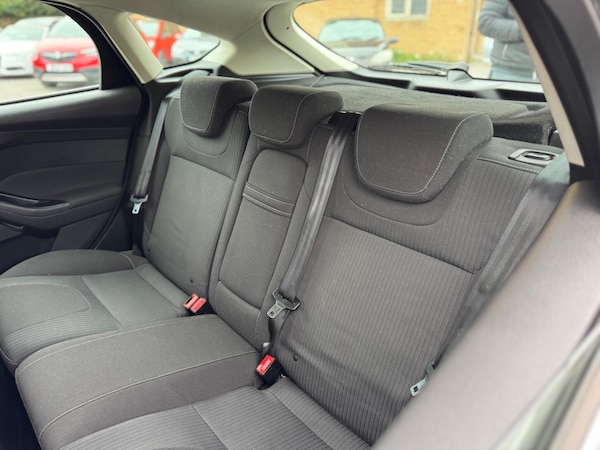 Used Ford Focus 2011 for sale - 76269603: Photo 18