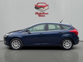 Used Ford Focus 2011 for sale - 76269603: Photo 2