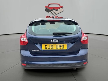Used Ford Focus 2011 for sale - 76269603: Photo 4
