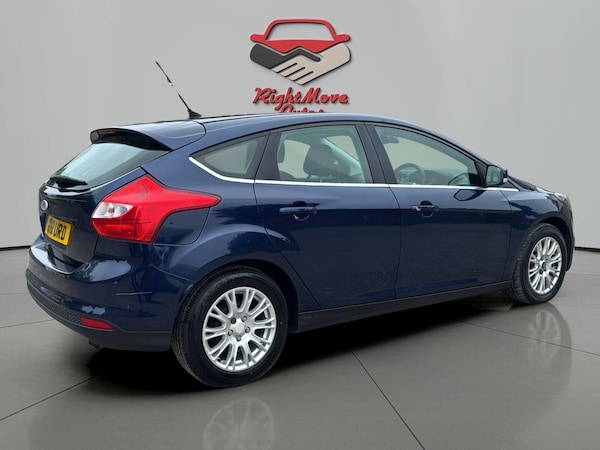Used Ford Focus 2011 for sale - 76269603: Photo 5