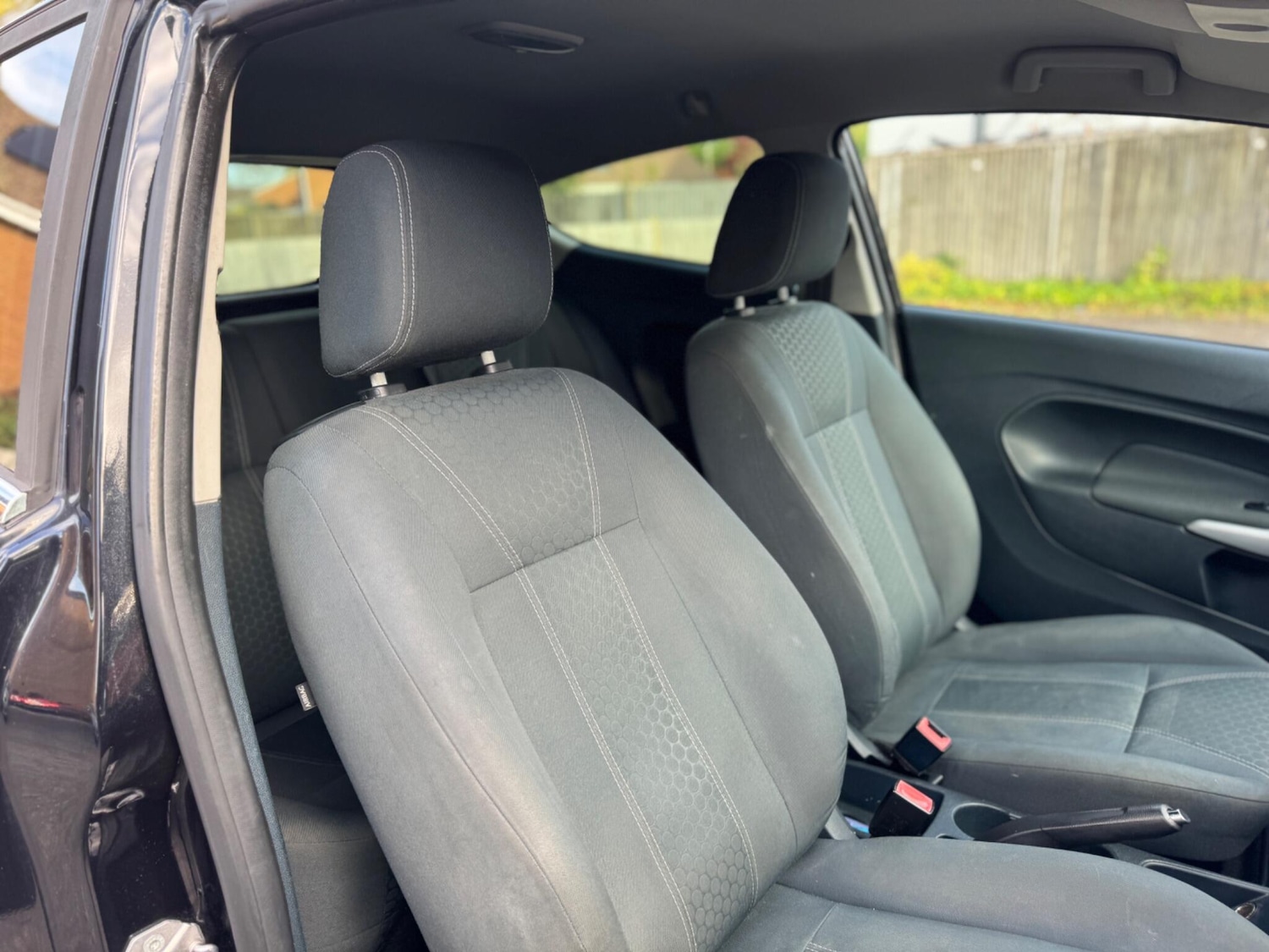 Used Ford Fiesta 2012 for sale - 76377534: Photo 16