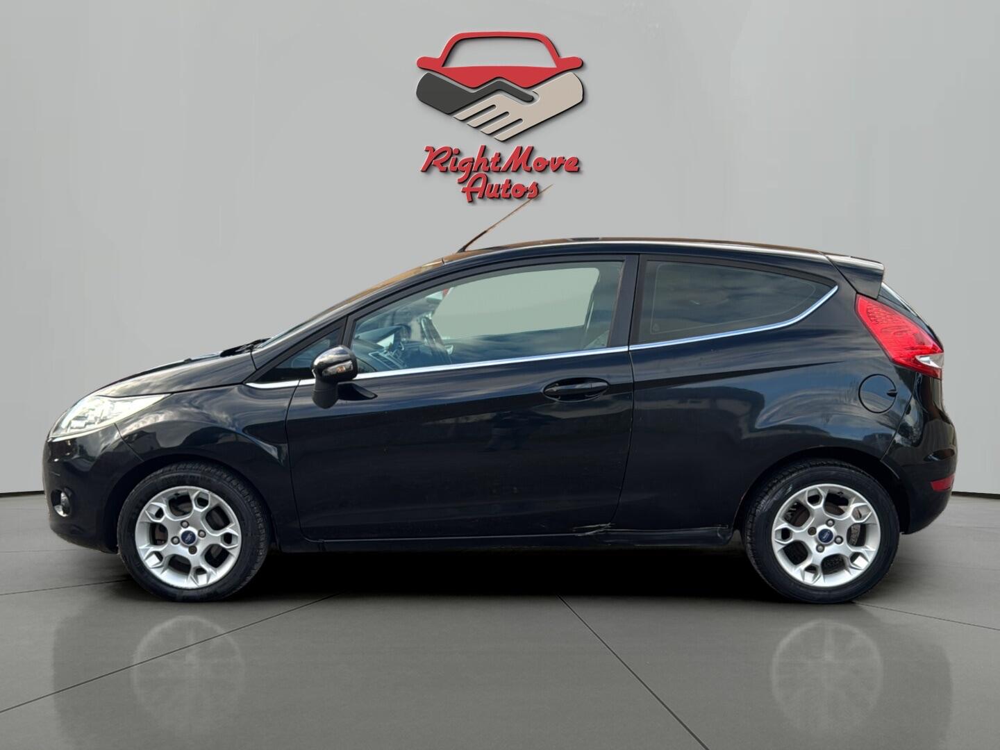 Used Ford Fiesta 2012 for sale - 76377534: Photo 2
