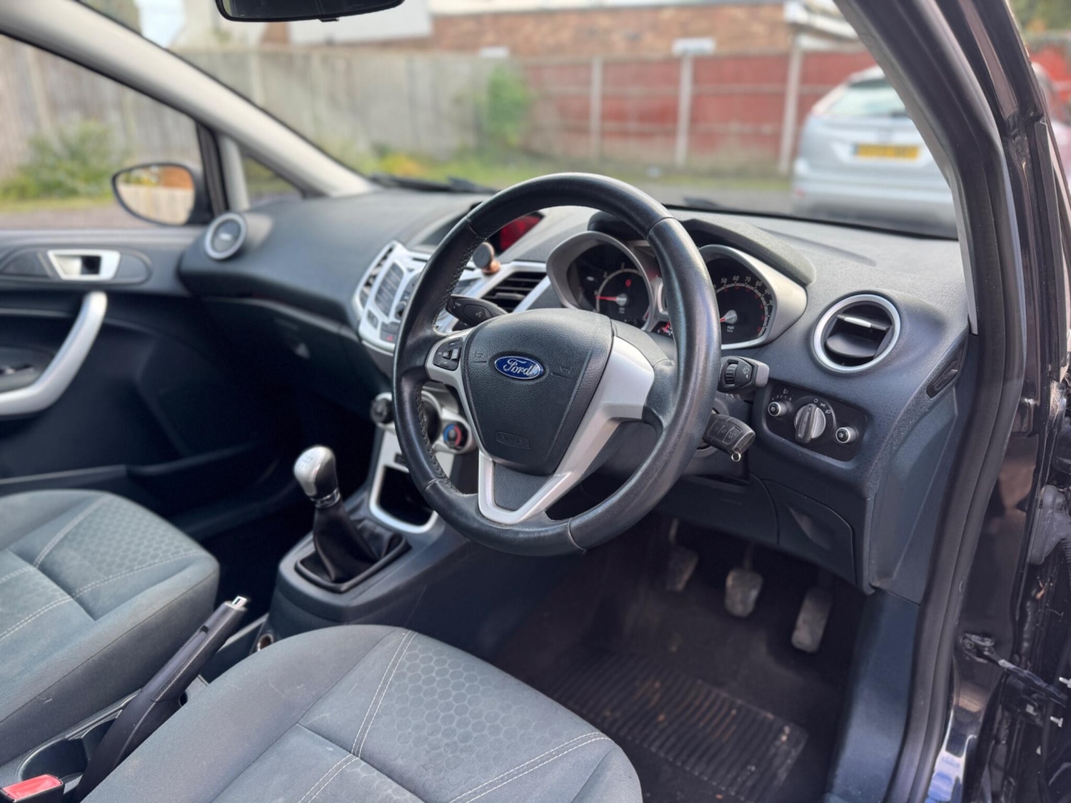 Used Ford Fiesta 2012 for sale - 76377534: Photo 9