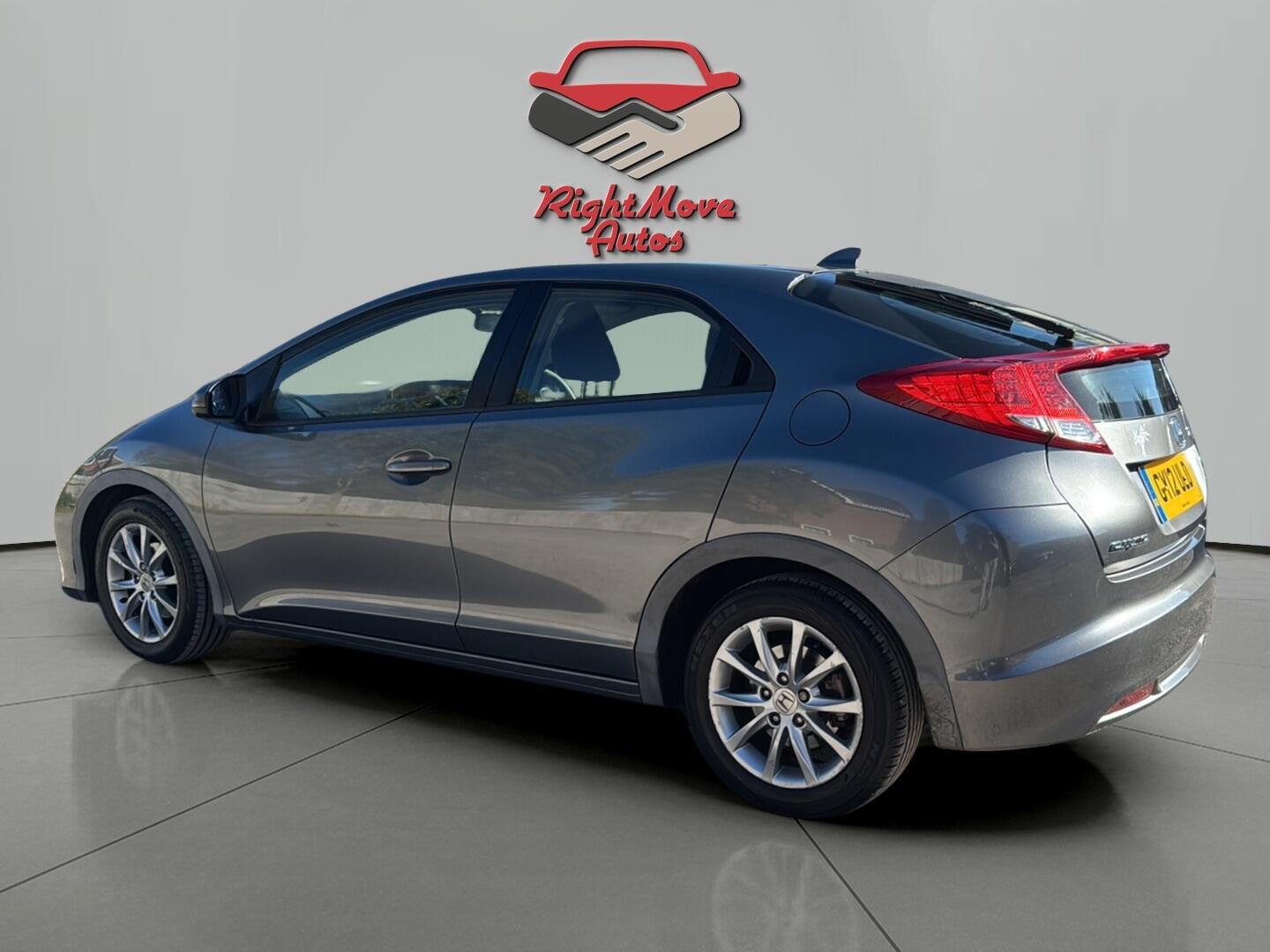 Used Honda Civic 2012 for sale - 76083975: Photo 3