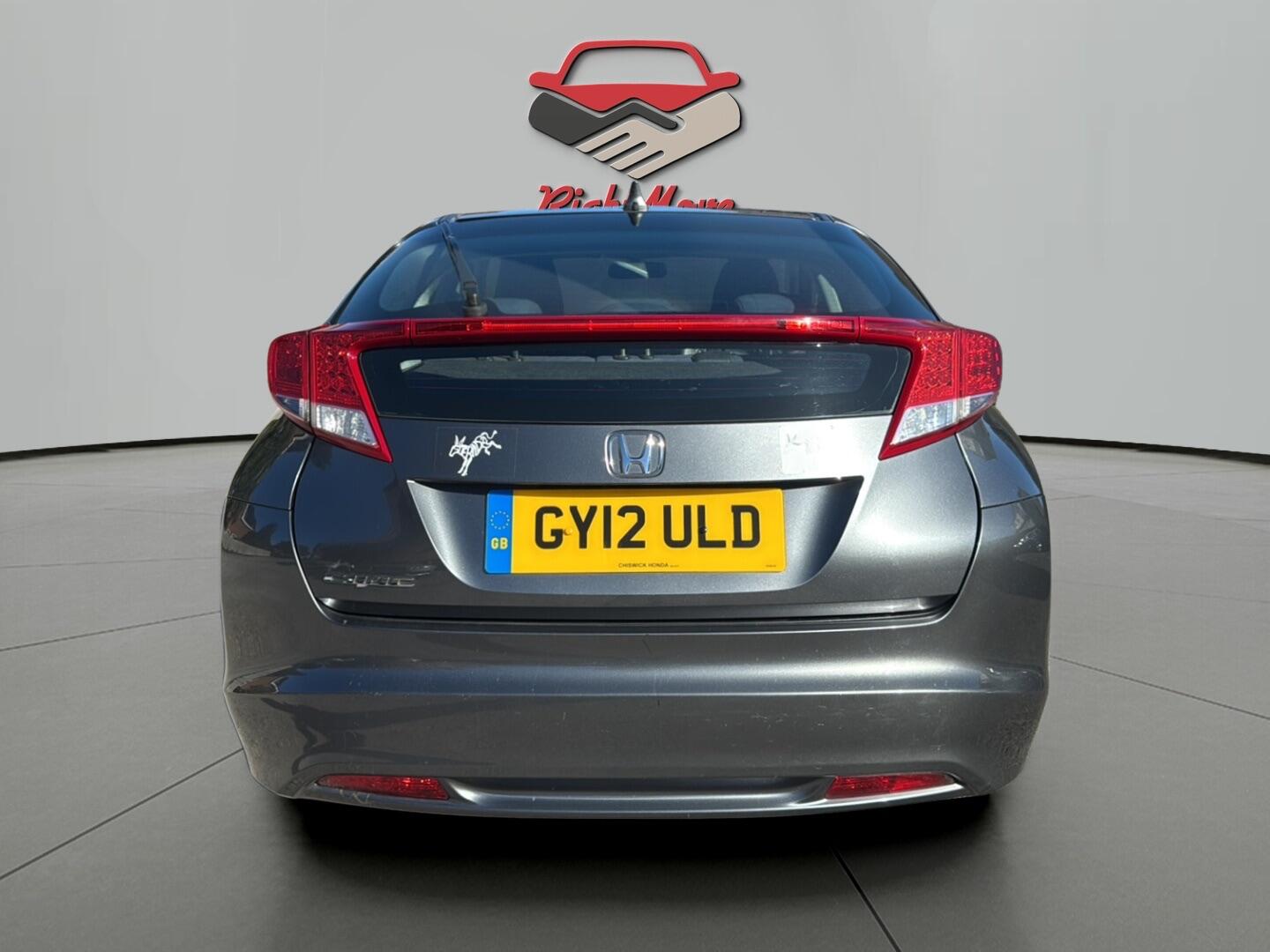 Used Honda Civic 2012 for sale - 76083975: Photo 5
