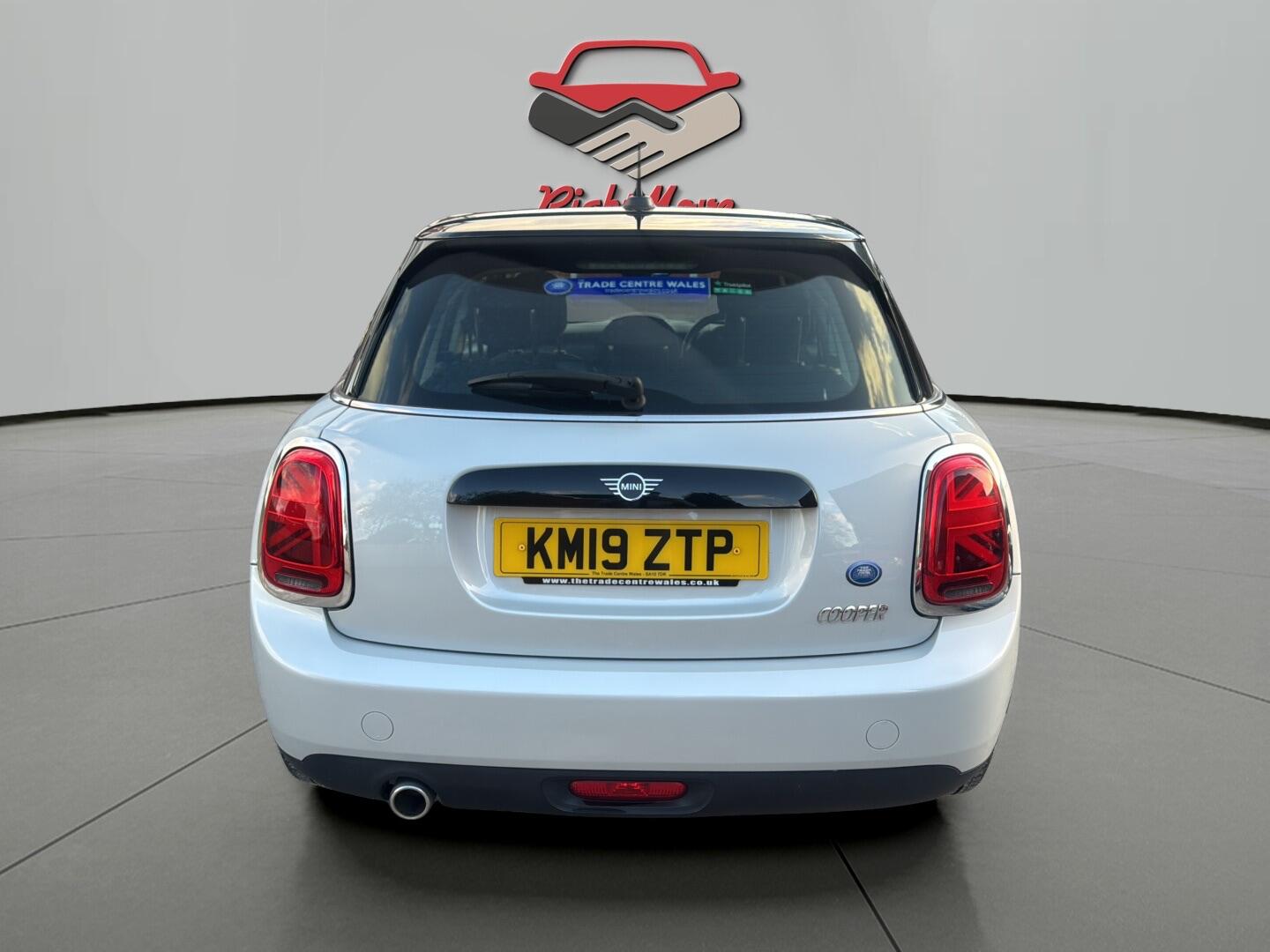 Used MINI Hatch 2019 for sale - 78062601: Photo 8