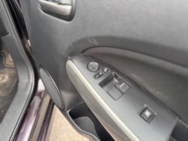 Used Mazda Mazda2 2012 for sale - 76190102: Photo 10