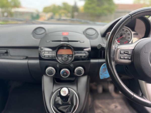 Used Mazda Mazda2 2012 for sale - 76190102: Photo 14