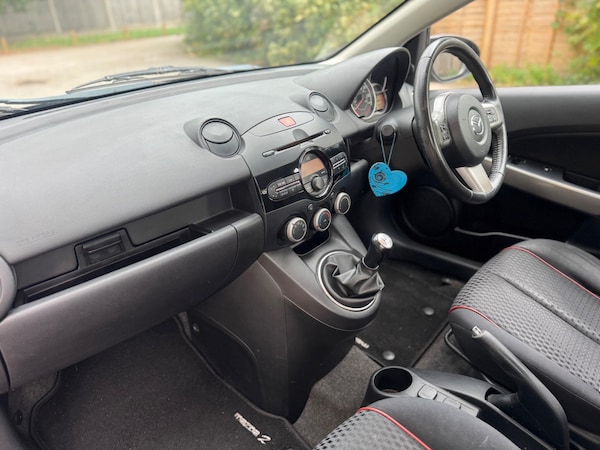 Used Mazda Mazda2 2012 for sale - 76190102: Photo 18