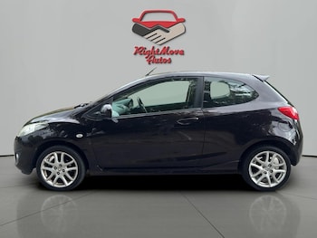 Used Mazda Mazda2 2012 for sale - 76190102: Photo 2