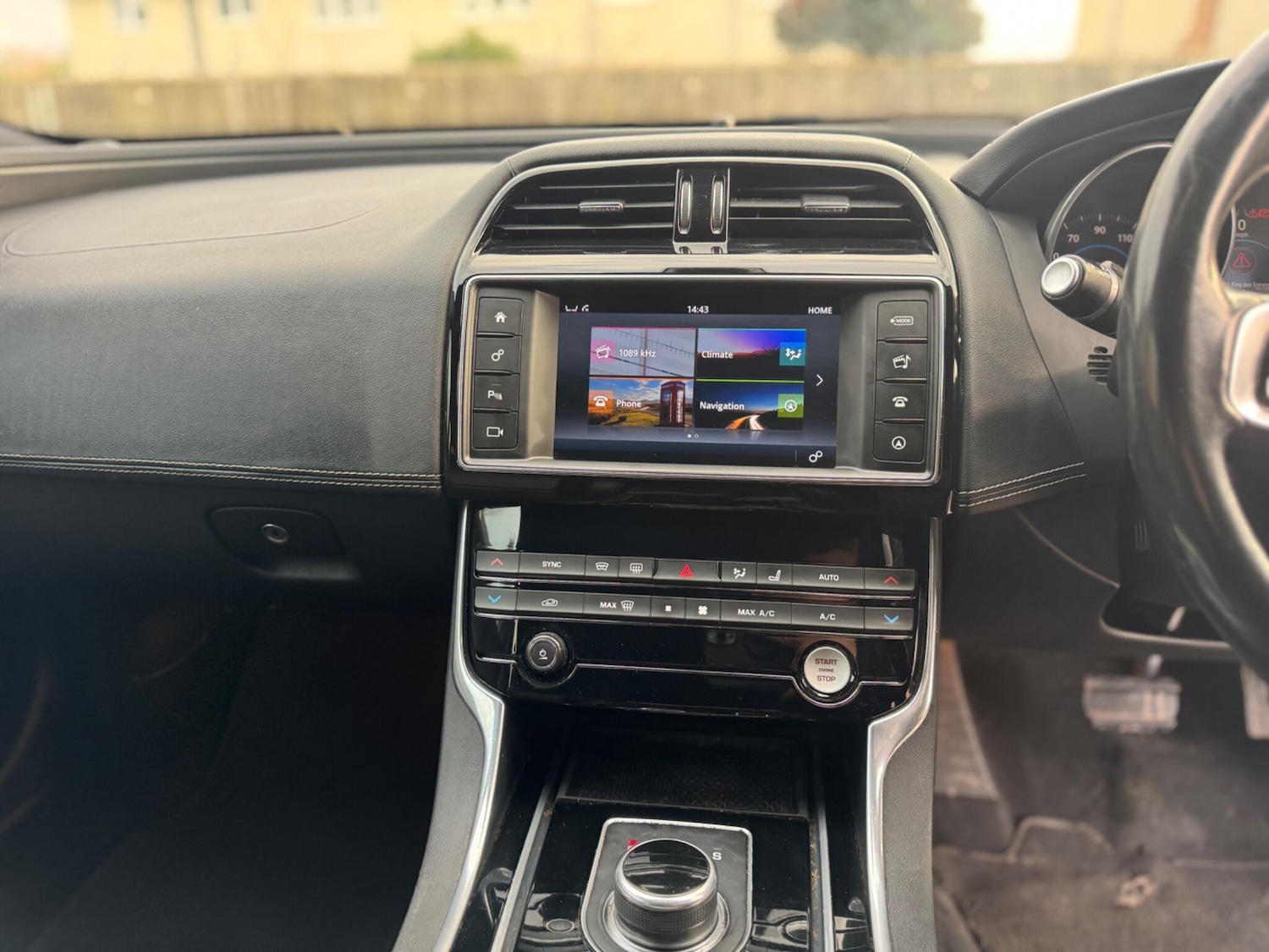 Used Jaguar XE 2017 for sale - 76952892: Photo 13