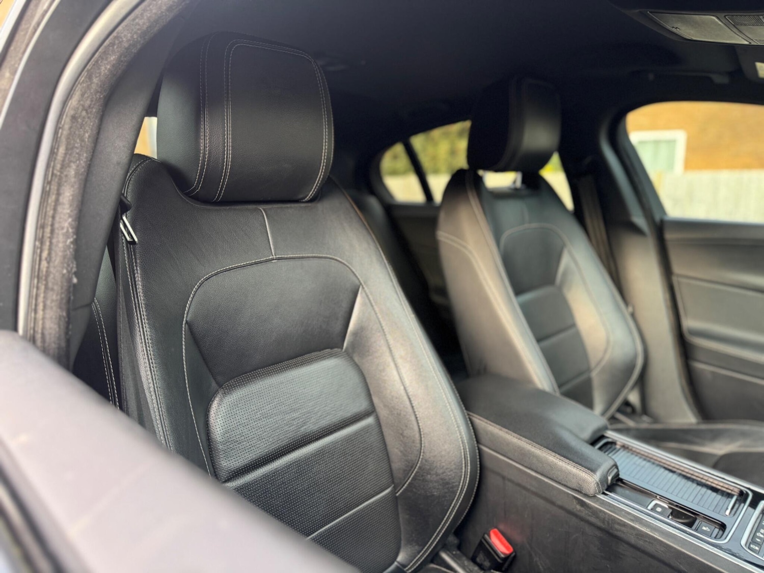 Used Jaguar XE 2017 for sale - 76952892: Photo 16