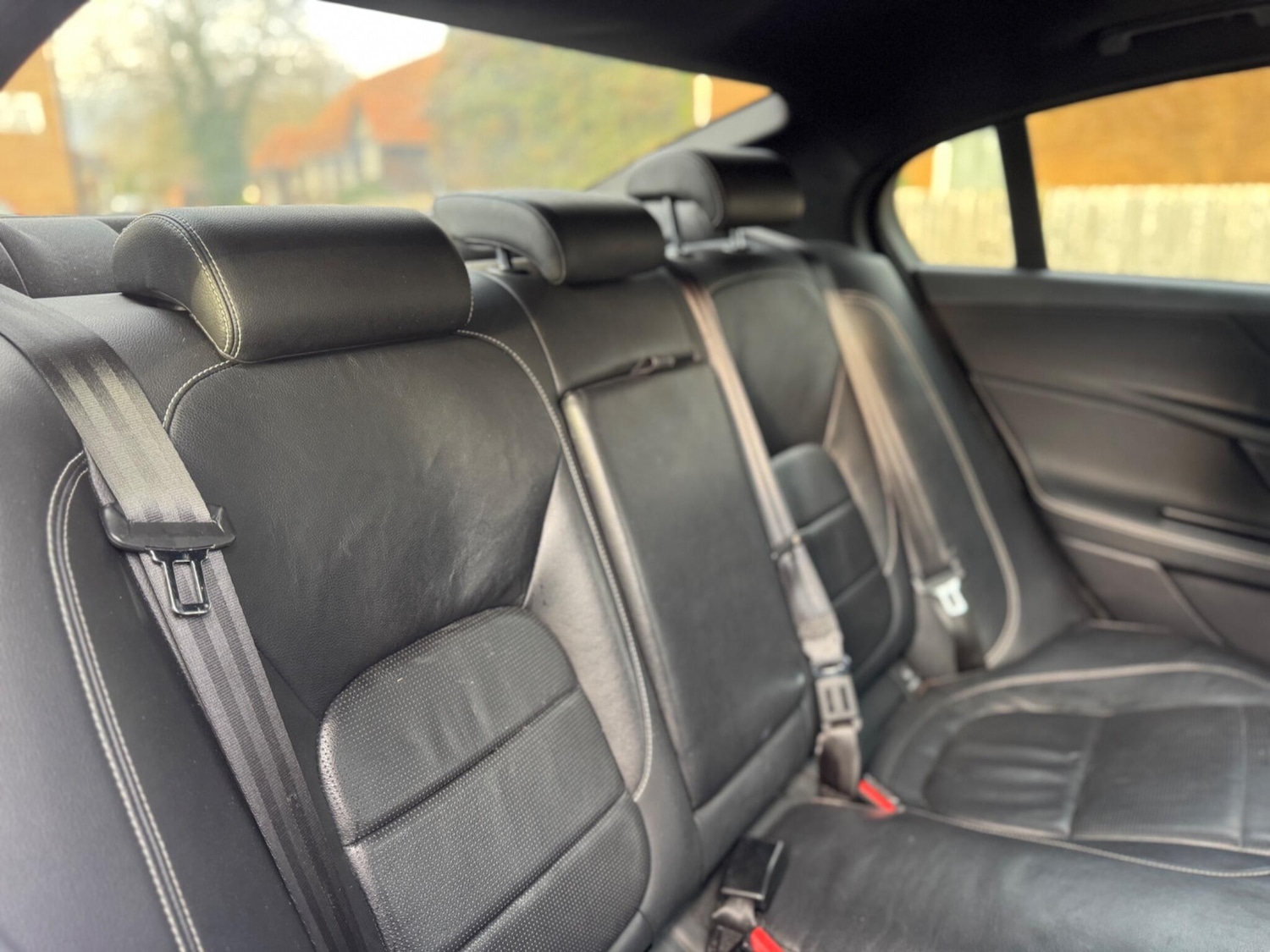 Used Jaguar XE 2017 for sale - 76952892: Photo 17