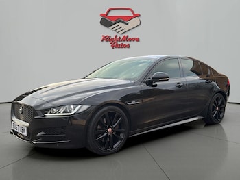 Used Jaguar XE 2017 for sale - 76952892: Photo