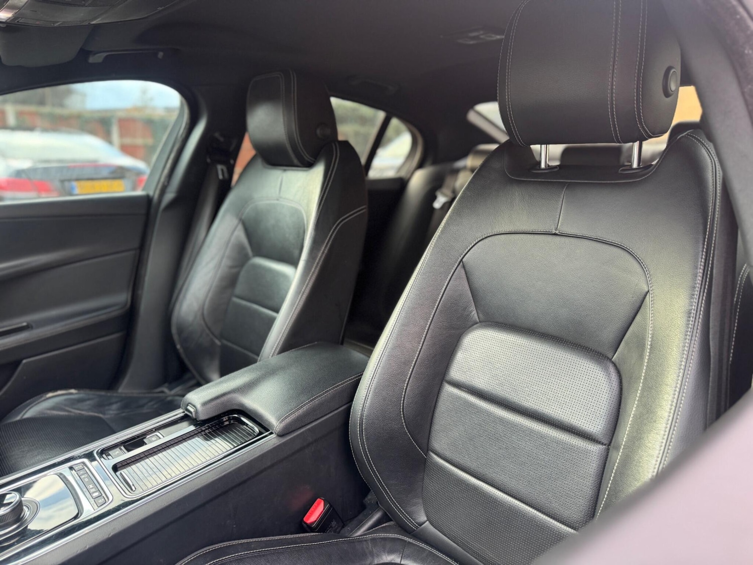 Used Jaguar XE 2017 for sale - 76952892: Photo 21