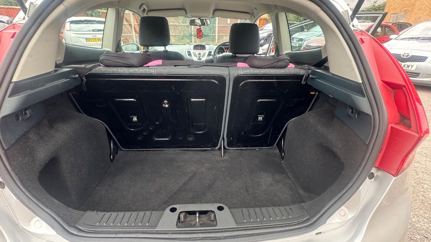 Used Ford Fiesta 2010 for sale - 76377335: Photo 11