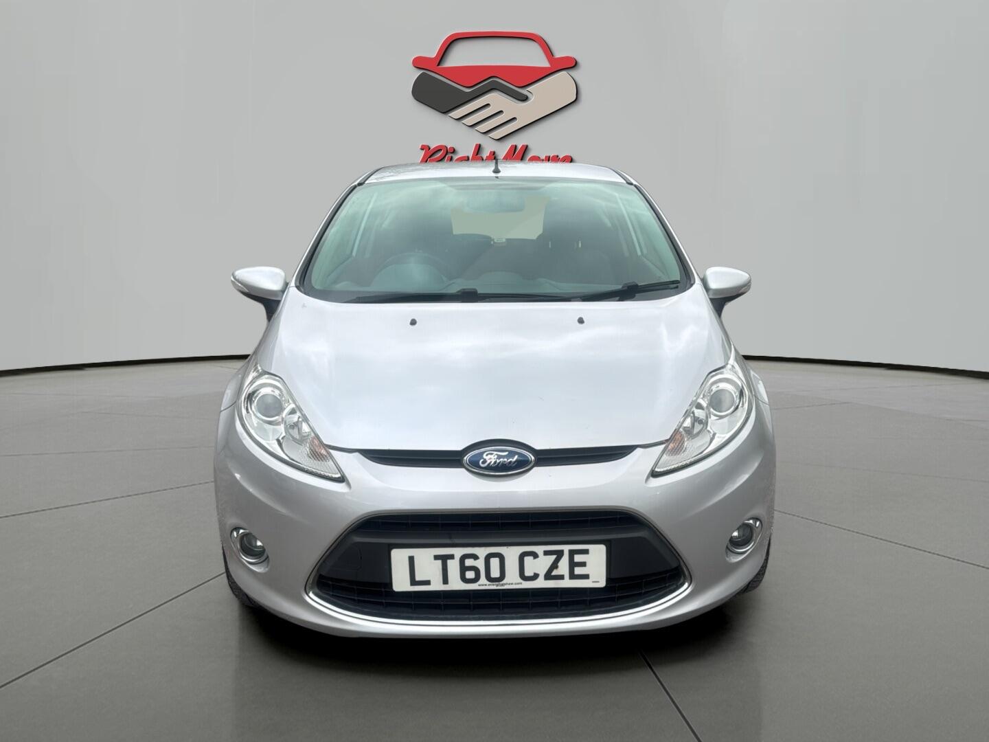 Used Ford Fiesta 2010 for sale - 76377335: Photo 2