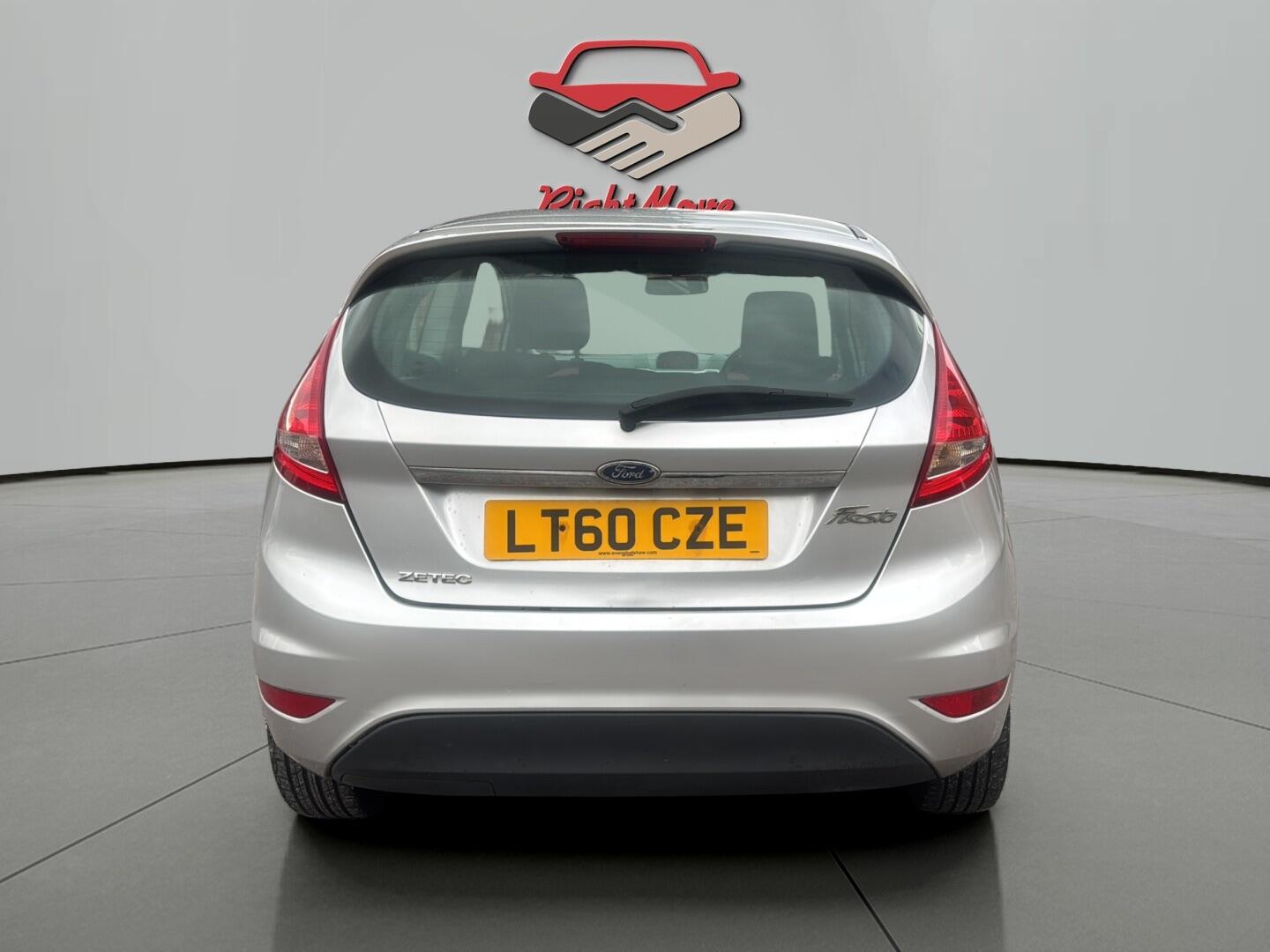 Used Ford Fiesta 2010 for sale - 76377335: Photo 8