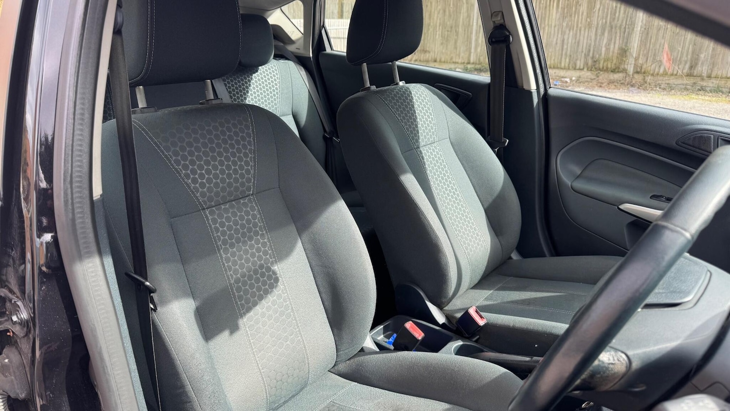 Used Ford Fiesta 2011 for sale - 77898502: Photo 9