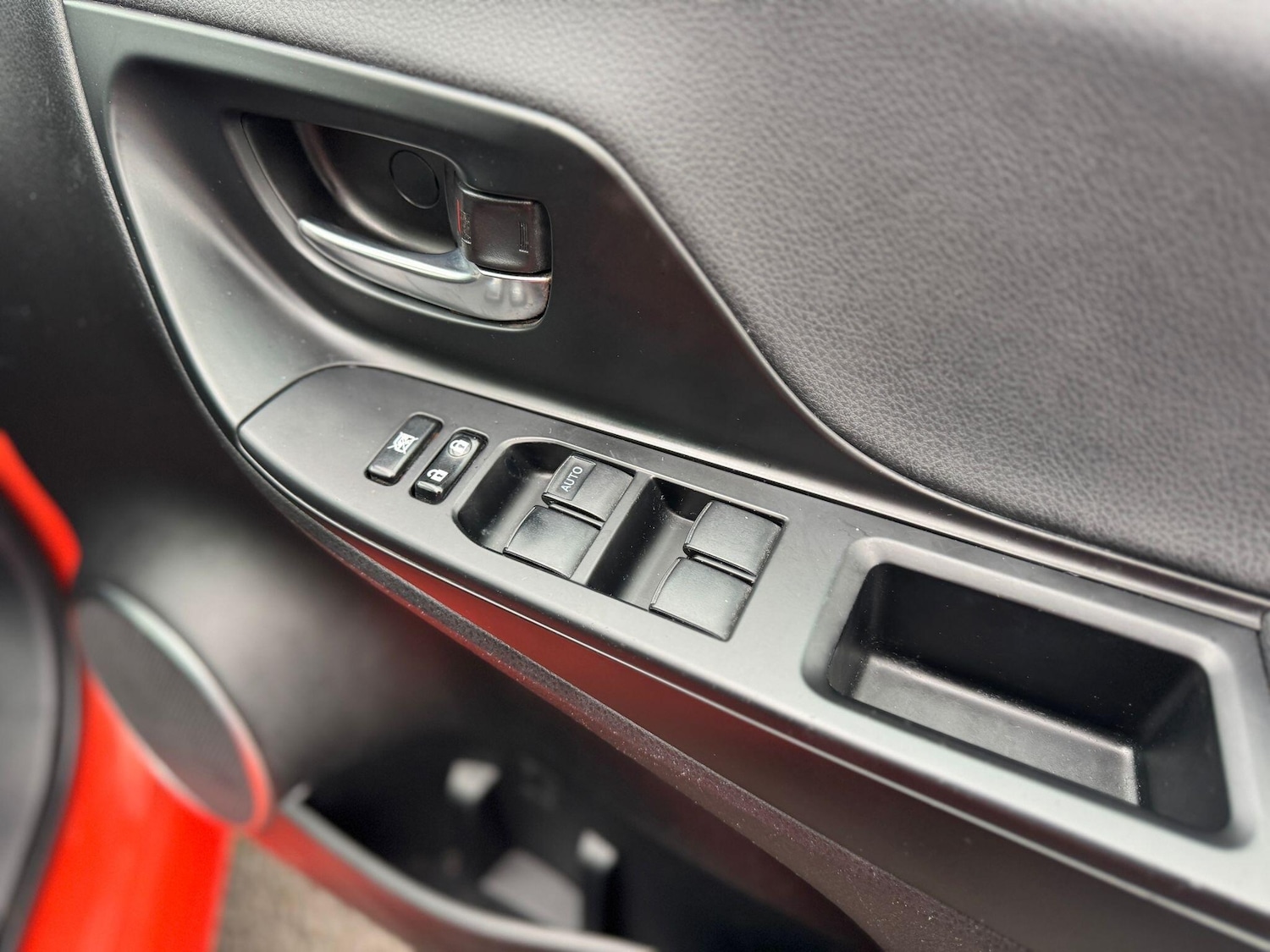 Used Toyota Yaris 2016 for sale - 77020845: Photo 13