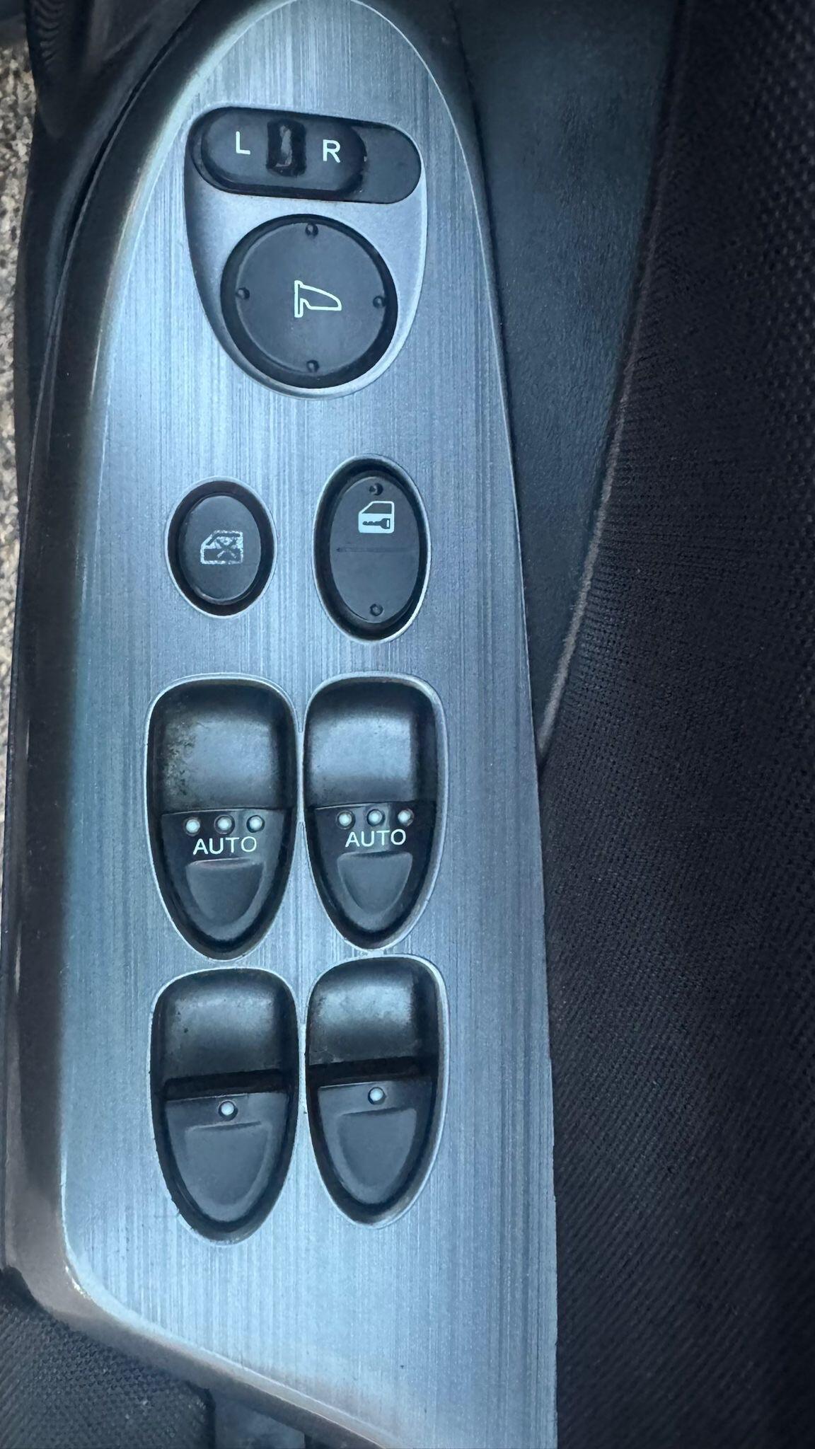 Used Honda Civic 2010 for sale - 76935819: Photo 13